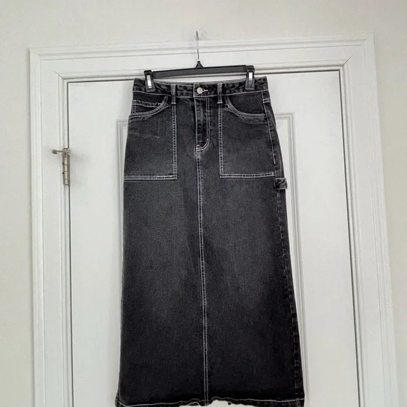 Black Denim Maxi Skirt - Picture 3 of 10